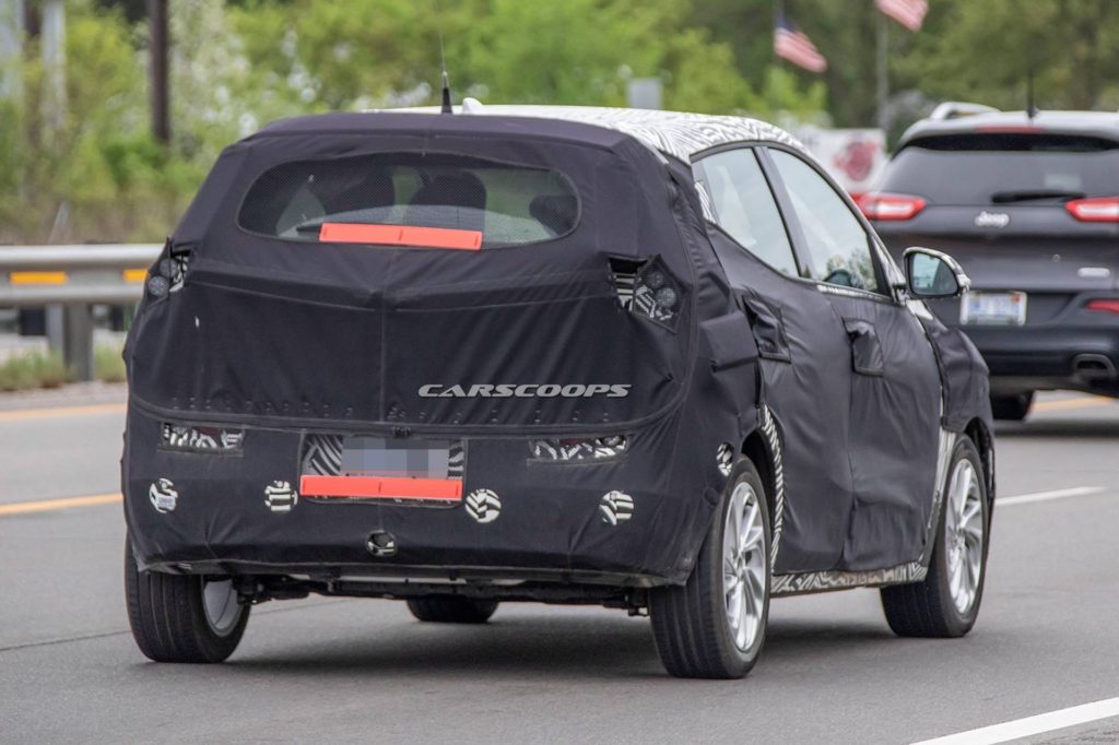 Chevrolet Bolt EUV Spied During Testing 3