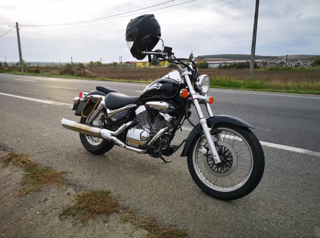 Suzuki Intruder 250