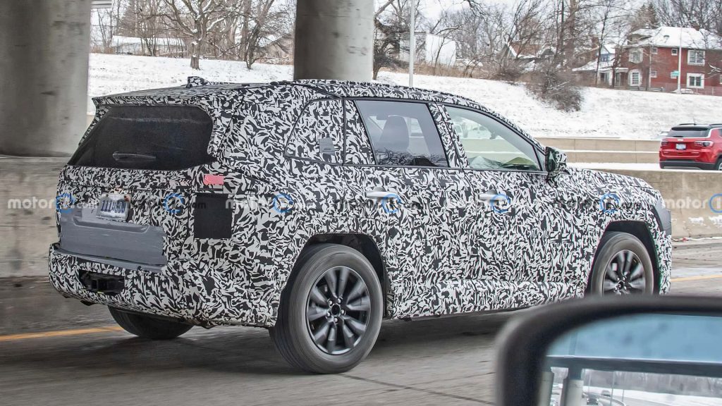 2026 Toyota RAV4 Spied (5)