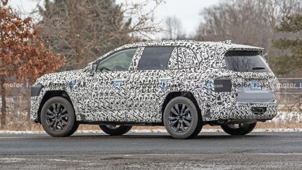 2026 Toyota RAV4 Spied (7)