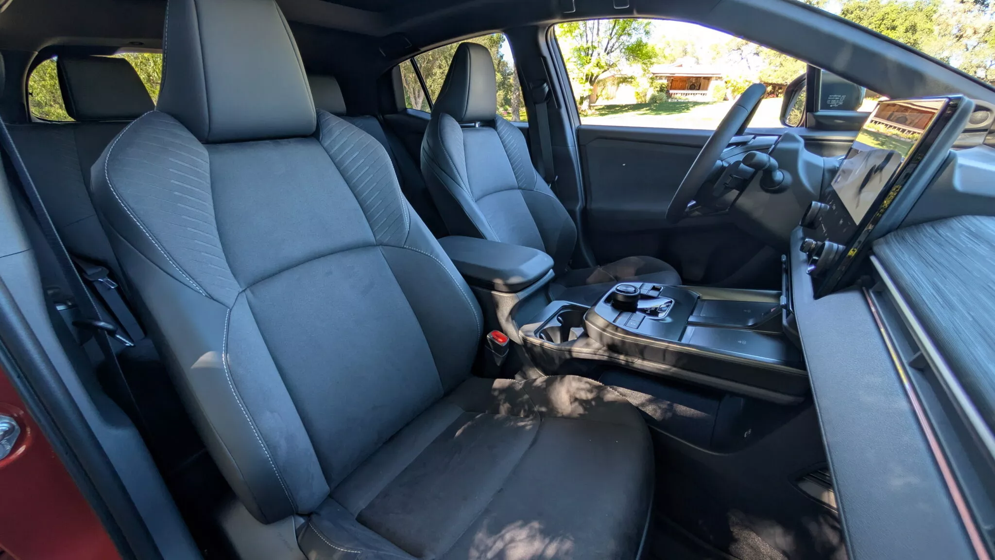 2026 Toyota C HR EV (18)