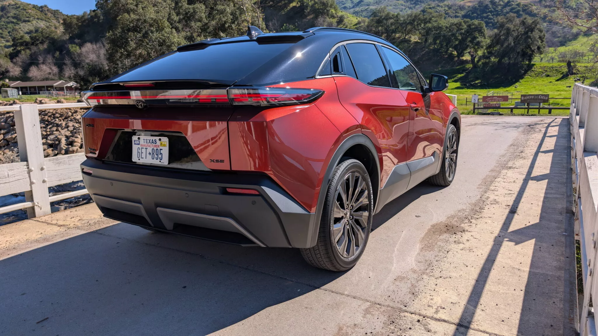 2026 Toyota C HR EV (3)