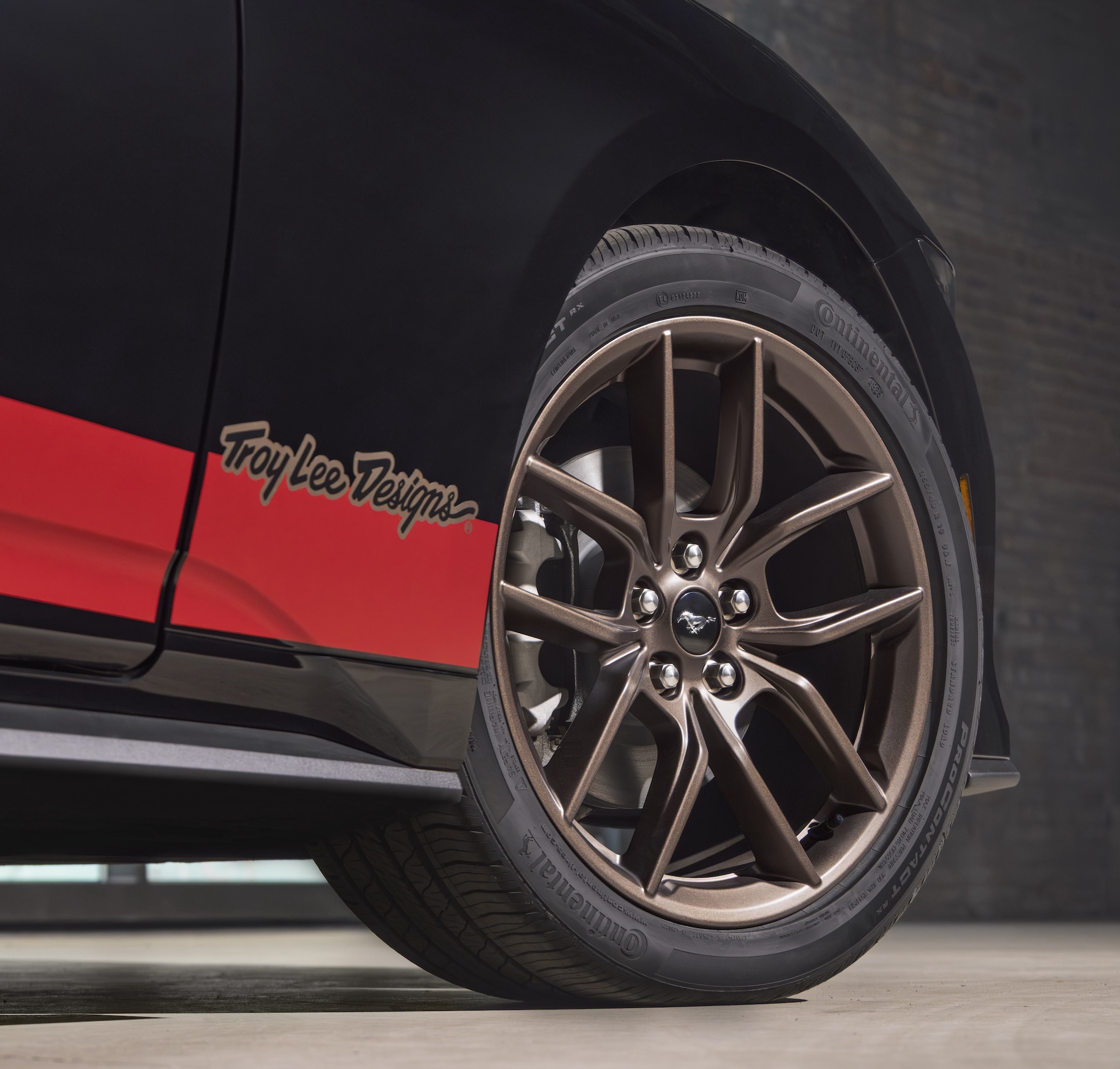 Ford Mustang EcoBoost TLD Signature Edition (8)